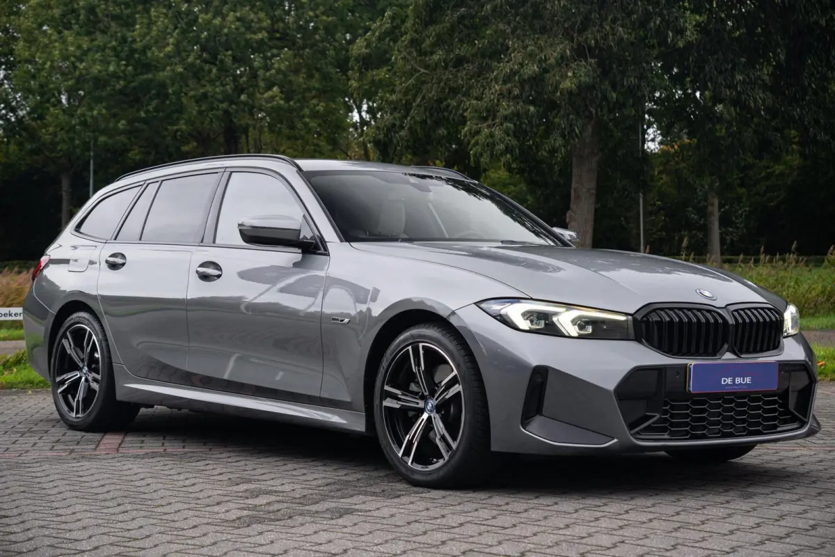 330e Facelift M-Sport|WideScreen|Org NL NAP|CarPlay|Leder|Harman & Kardon|2e Eig|Nieuwstaat|Dealer Onderhouden