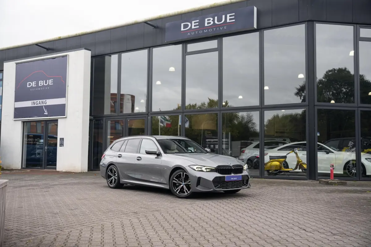 330e Facelift M-Sport|WideScreen|Org NL NAP|CarPlay|Leder|Harman & Kardon|2e Eig|Nieuwstaat|Dealer Onderhouden