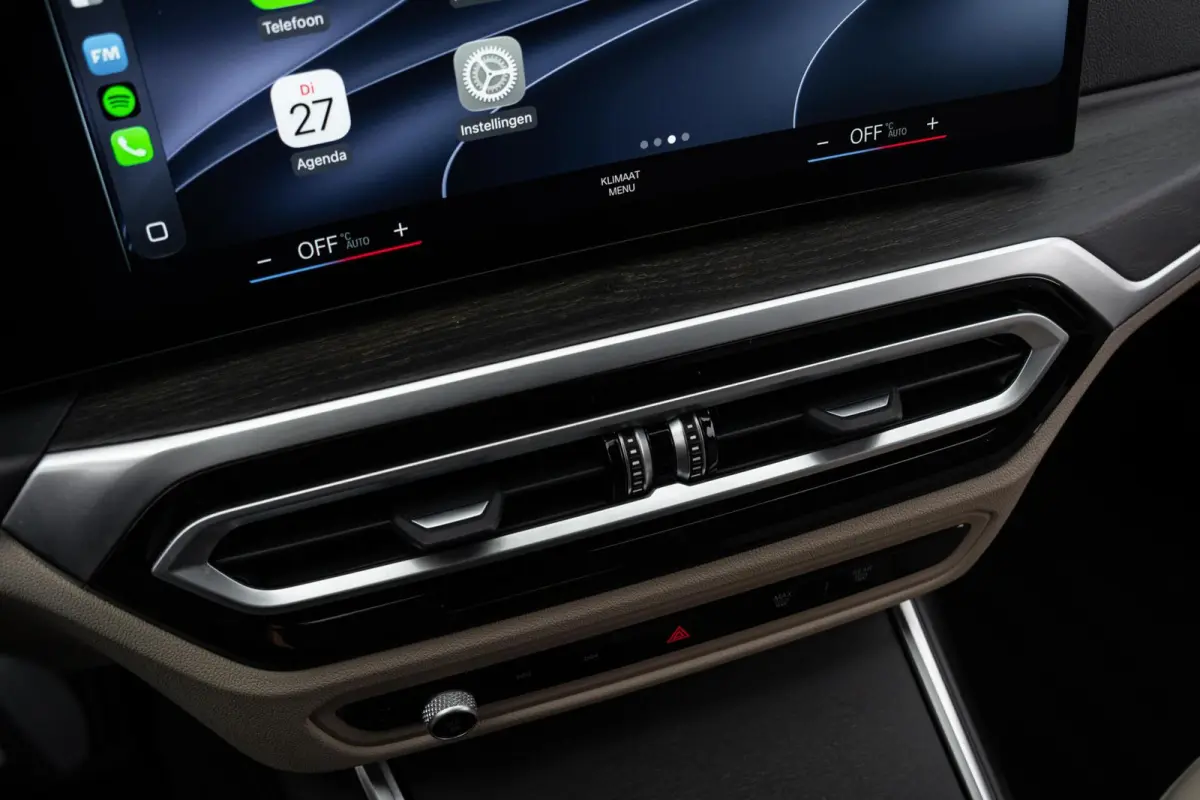 330e Facelift M-Sport|WideScreen|Org NL NAP|CarPlay|Leder|Harman & Kardon|2e Eig|Nieuwstaat|Dealer Onderhouden