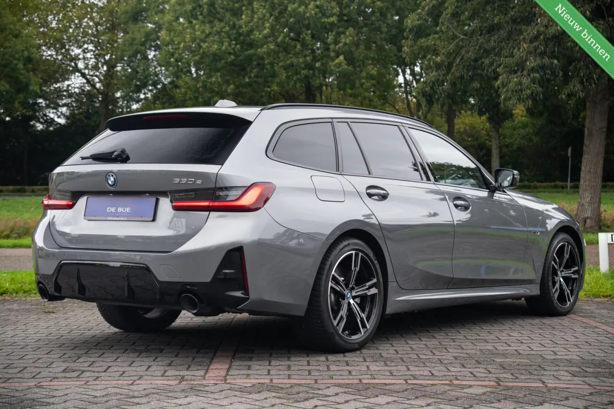 330e Facelift M-Sport|WideScreen|Org NL NAP|CarPlay|Leder|Harman & Kardon|2e Eig|Nieuwstaat|Dealer Onderhouden