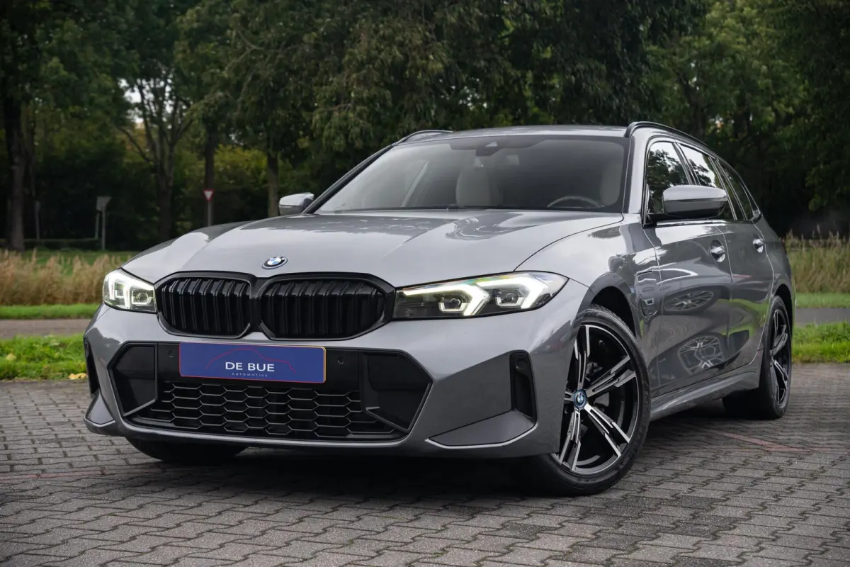 330e Facelift M-Sport|WideScreen|Org NL NAP|CarPlay|Leder|Harman & Kardon|2e Eig|Nieuwstaat|Dealer Onderhouden