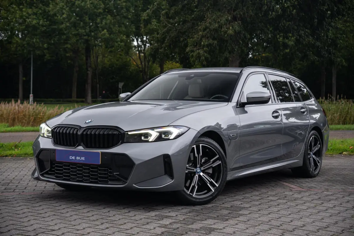 330e Facelift M-Sport|WideScreen|Org NL NAP|CarPlay|Leder|Harman & Kardon|2e Eig|Nieuwstaat|Dealer Onderhouden