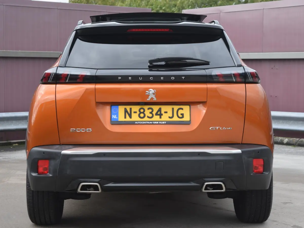 1.2 PureTech GT-Line | AUTOMAAT | 130 PK | SCHUIF / KANTELDAK | PARKEERSENSOREN MET CAMERA | 49.563 KM