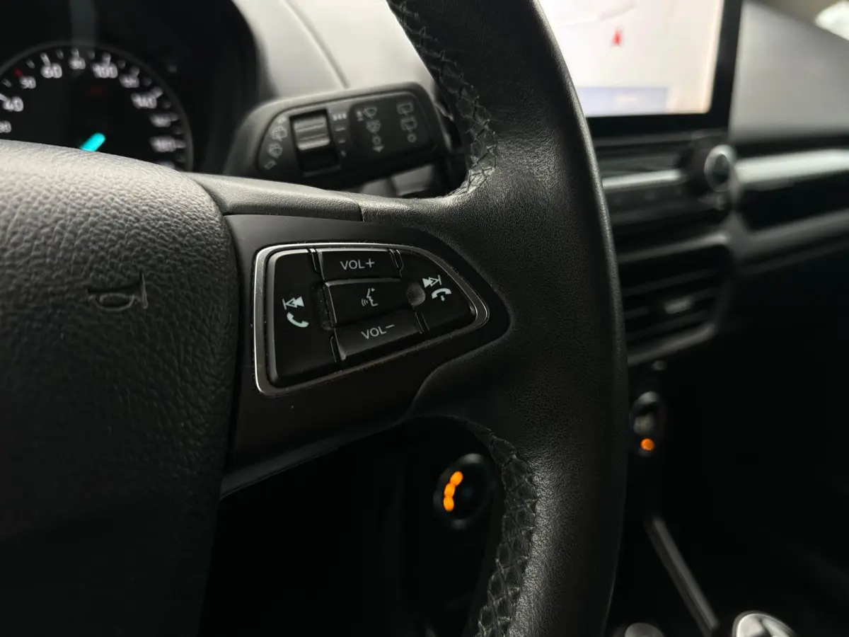 1.0 EcoBoost Titanium, Airco, Bluetooth, CarPlay, Cruise, Navi, PDC