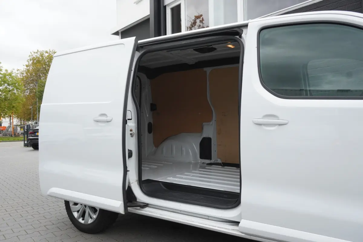 2.0 MultiJet 177PK L2 Automaat EURO 6 - AC/Climate - Navi - Cruise - €18.900,- Excl.