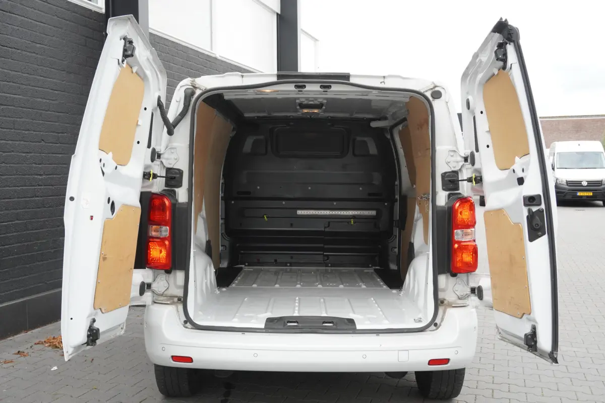 2.0 MultiJet 177PK L2 Automaat EURO 6 - AC/Climate - Navi - Cruise - €18.900,- Excl.