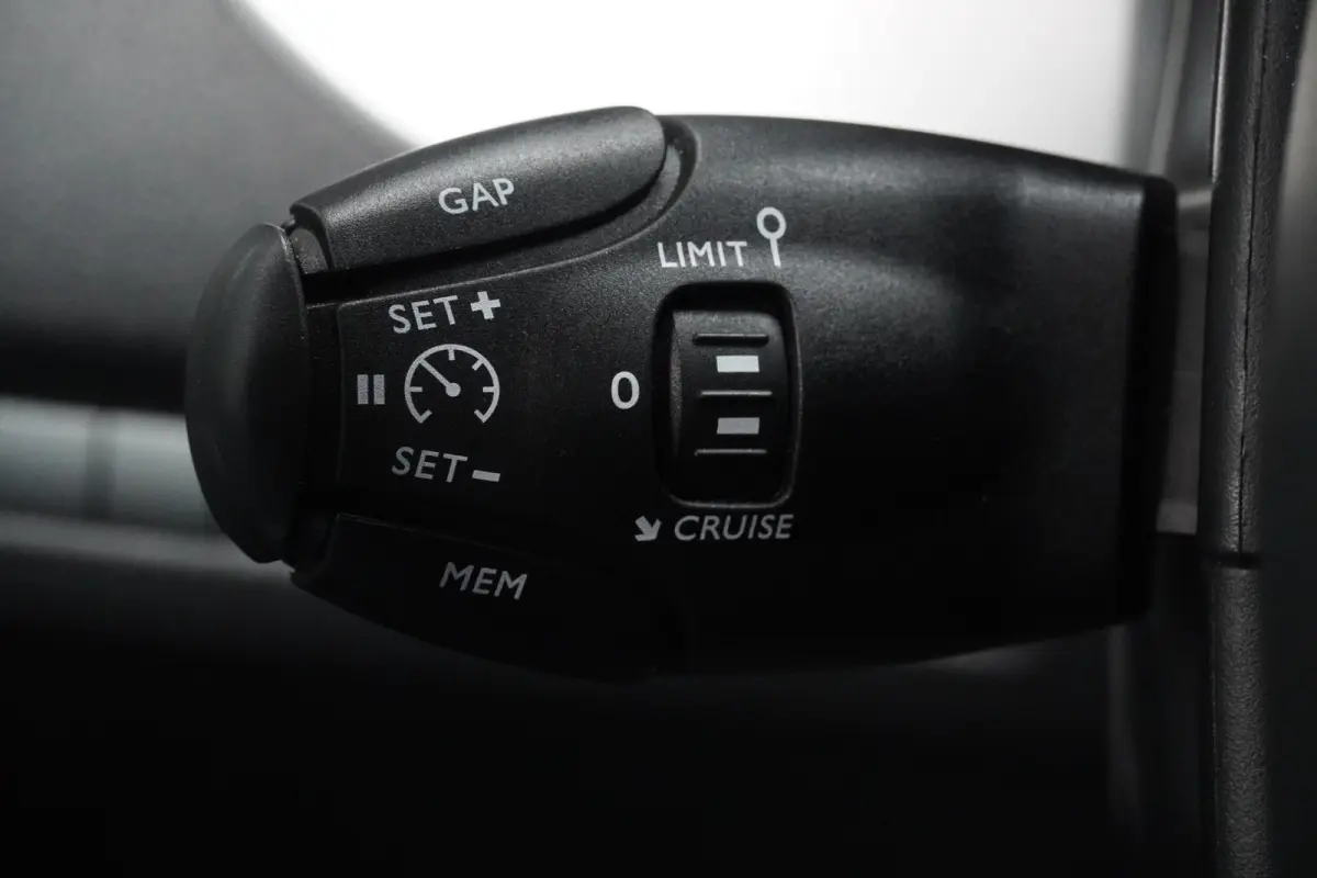 2.0 MultiJet 177PK L2 Automaat EURO 6 - AC/Climate - Navi - Cruise - €18.900,- Excl.