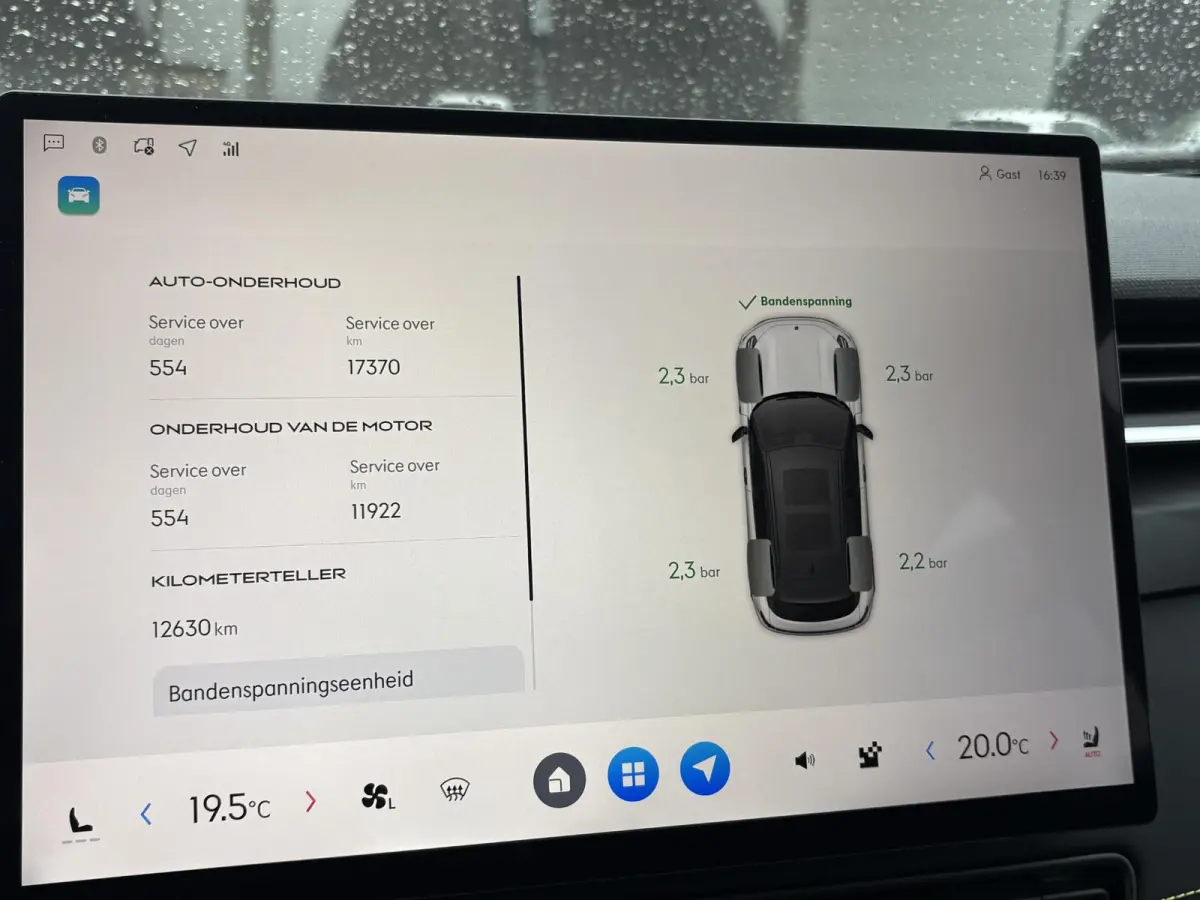 1.5 Core FABRIEKSGARANTIE T/M 2030!!! | ACHTERUITRIJ CAMERA | APPLE CARPLAY / ANDROID AUTO | KEYLESS ENTRY | STOELVERWARMING |