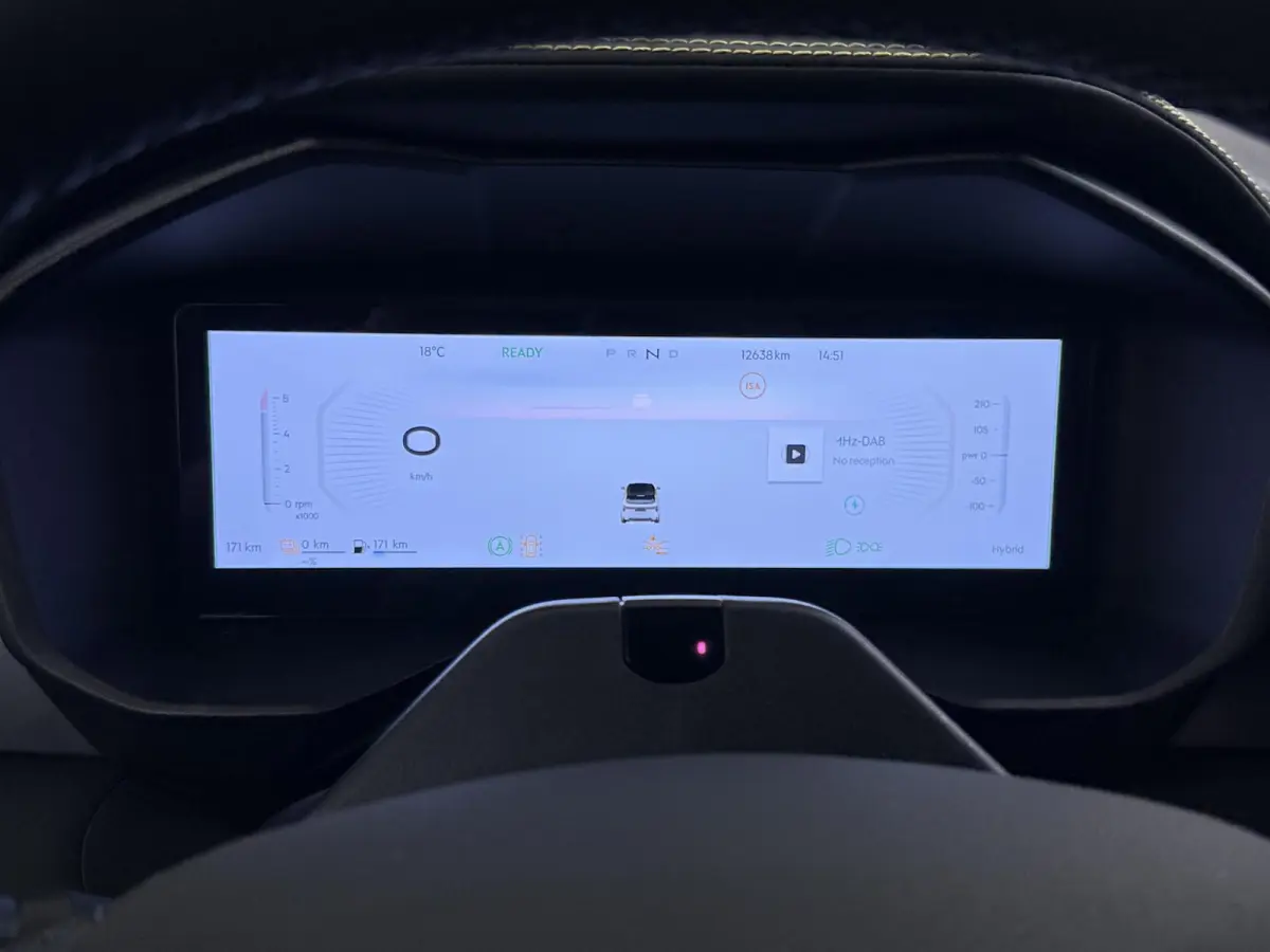 1.5 Core FABRIEKSGARANTIE T/M 2030!!! | ACHTERUITRIJ CAMERA | APPLE CARPLAY / ANDROID AUTO | KEYLESS ENTRY | STOELVERWARMING |