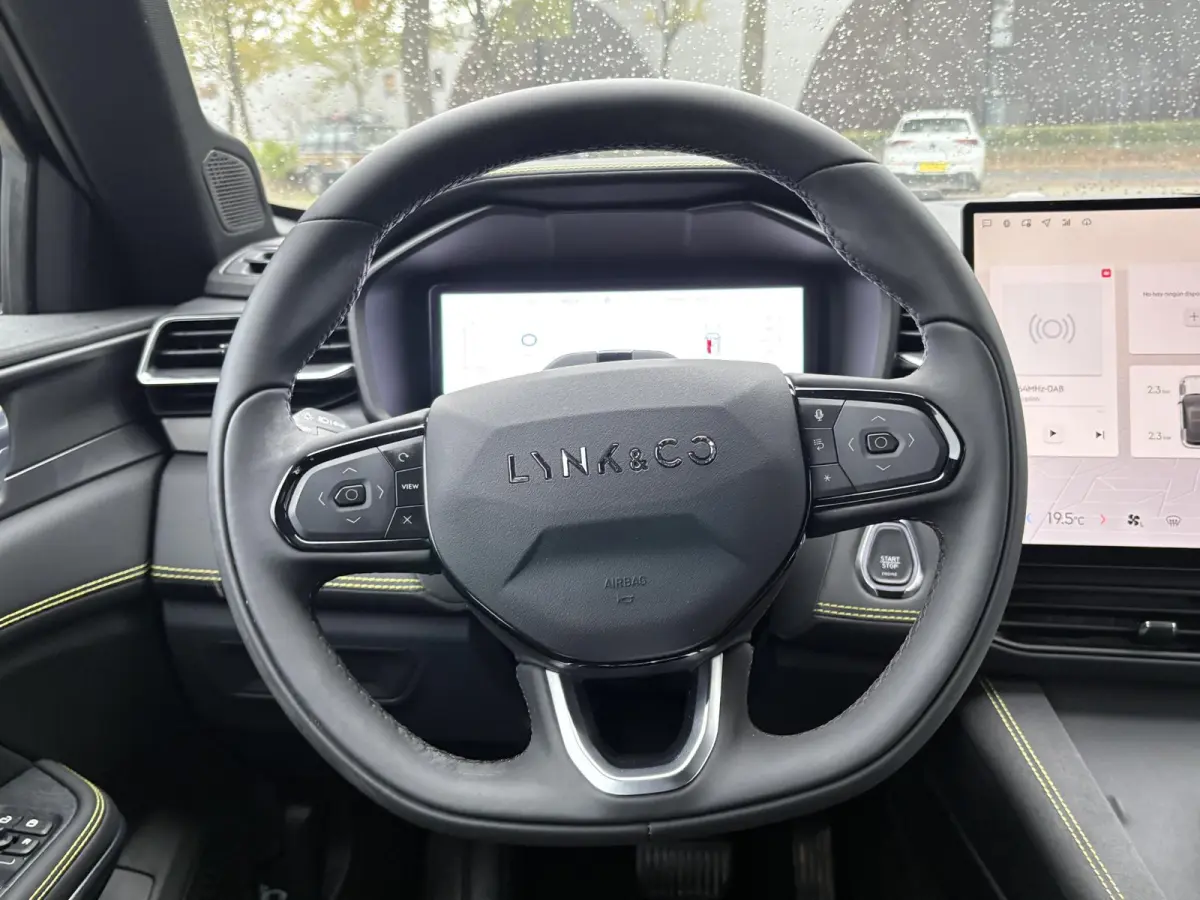 1.5 Core FABRIEKSGARANTIE T/M 2030!!! | ACHTERUITRIJ CAMERA | APPLE CARPLAY / ANDROID AUTO | KEYLESS ENTRY | STOELVERWARMING |