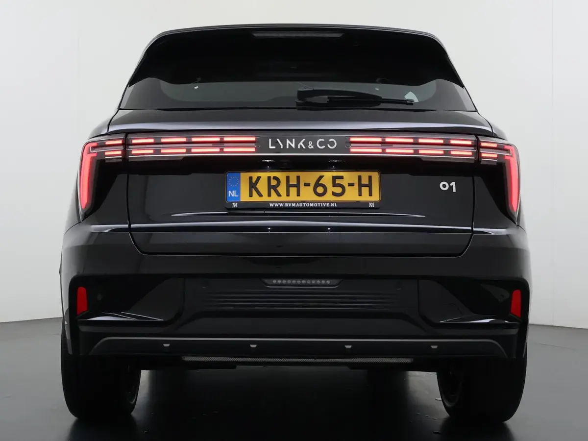 1.5 Core FABRIEKSGARANTIE T/M 2030!!! | ACHTERUITRIJ CAMERA | APPLE CARPLAY / ANDROID AUTO | KEYLESS ENTRY | STOELVERWARMING |