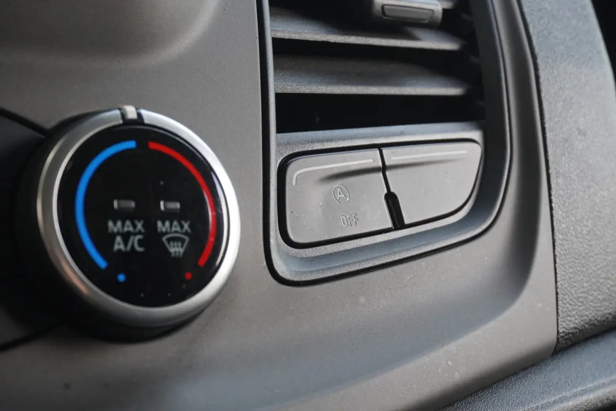 2.0 TDCI EURO 6 -  Airco - Navi - Cruise - €13.900,- Excl.