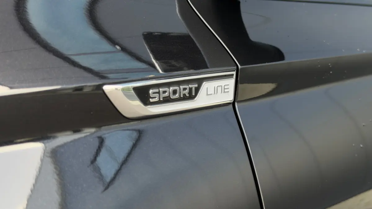 150pk 1.5 TSI ACT Sportline Business | Trekhaak | Panoramadak | Achteruitrijcamera | Carplay | Cruise Control | 18" |