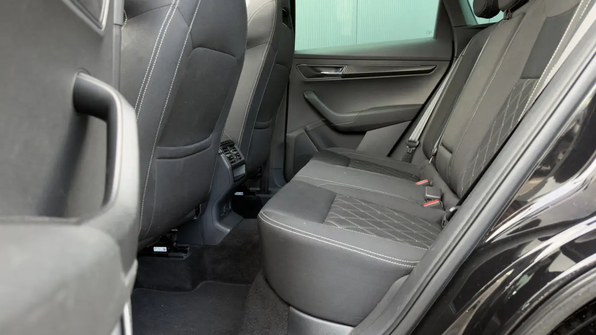 150pk 1.5 TSI ACT Sportline Business | Trekhaak | Panoramadak | Achteruitrijcamera | Carplay | Cruise Control | 18" |