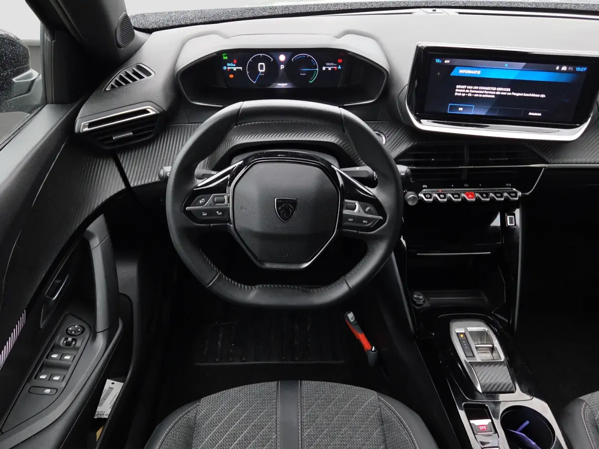 1.2 Hybrid 145 Allure Adaptive CC | Camera | LED | Parkeersensoren | LED | Keyless | Full map navigatie | Carplay/android auto |