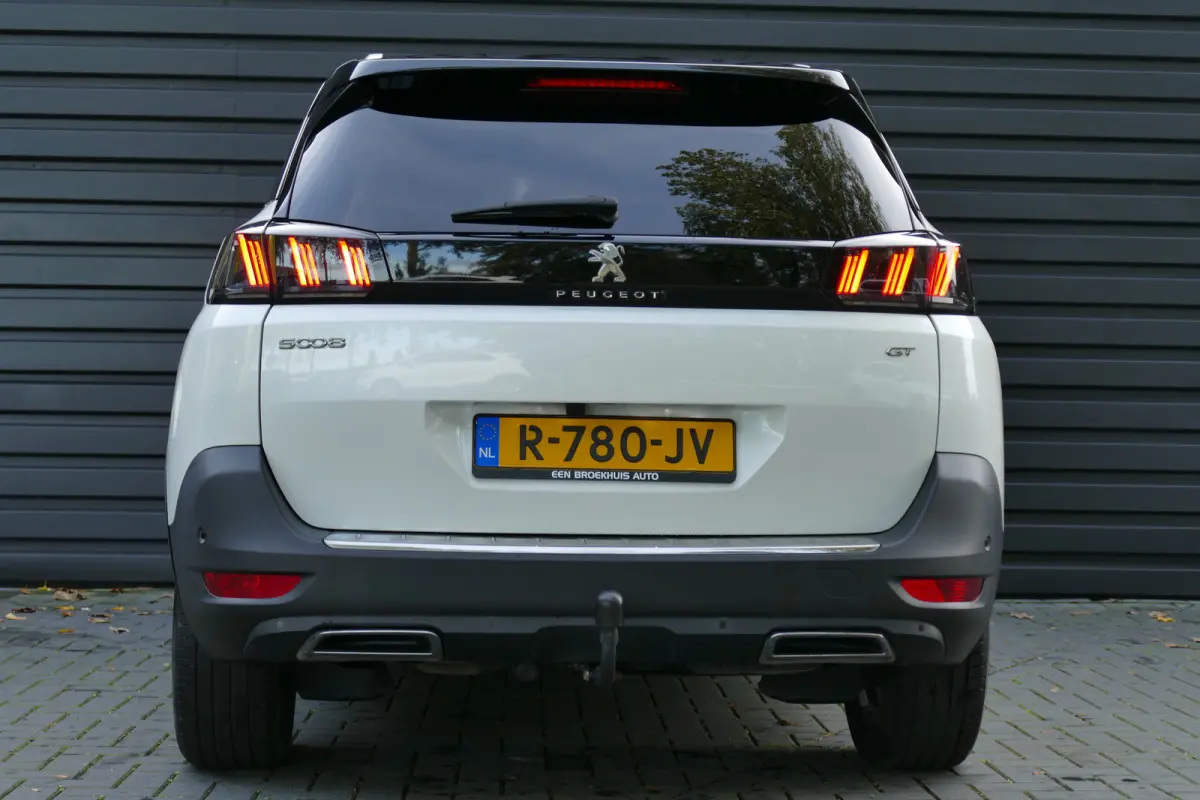 1.2 PURETECH 130PK 7-ZITS GT AUTOMAAT / CAMERA / TREKHAAK / KEYLESS / FULL-LED / NAVI / CLIMA / PDC / BLUETOOTH / ADAPT. CRUISECONTROL / 1E EIGENAAR / SCHITTERENDE STAAT !!