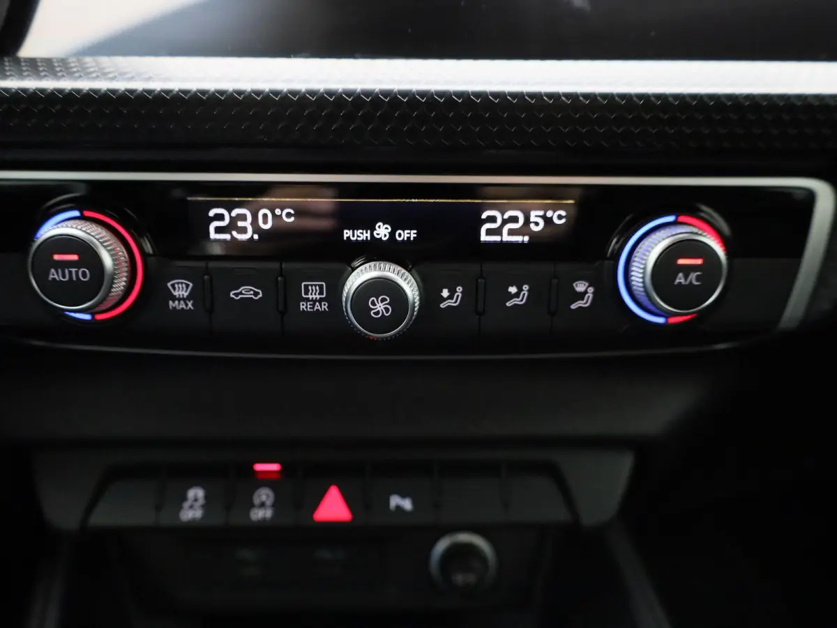 1.0 25 TFSI 70kW Attraction | NAVIGATIESYSTEEM | CRUISE CONTROL | 12 MAANDEN BOVAG GARANTIE |