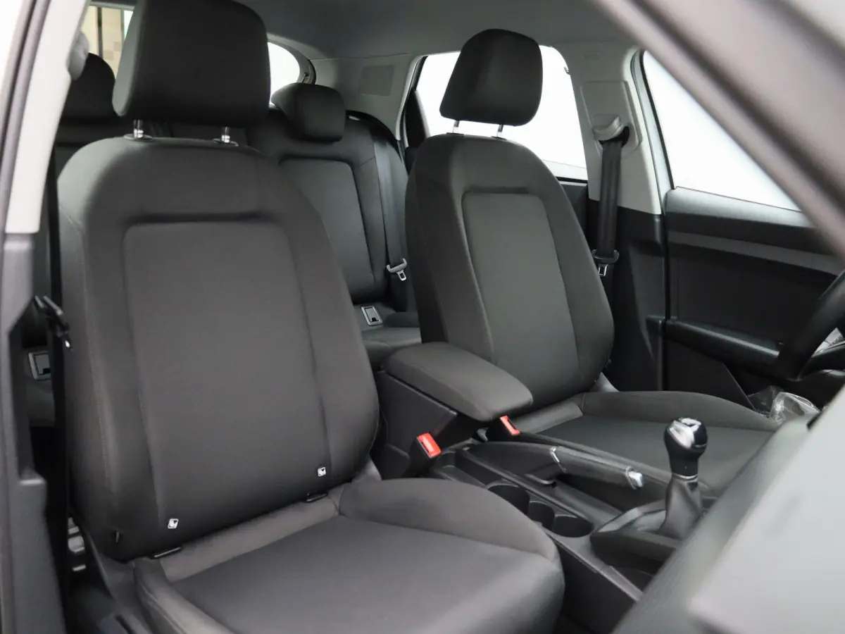 1.0 25 TFSI 70kW Attraction | NAVIGATIESYSTEEM | CRUISE CONTROL | 12 MAANDEN BOVAG GARANTIE |