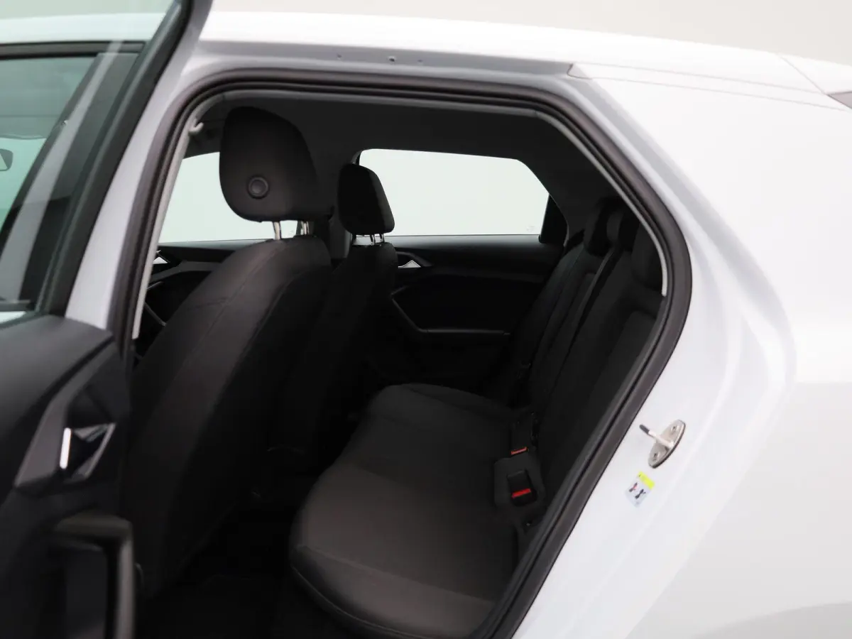 1.0 25 TFSI 70kW Attraction | NAVIGATIESYSTEEM | CRUISE CONTROL | 12 MAANDEN BOVAG GARANTIE |