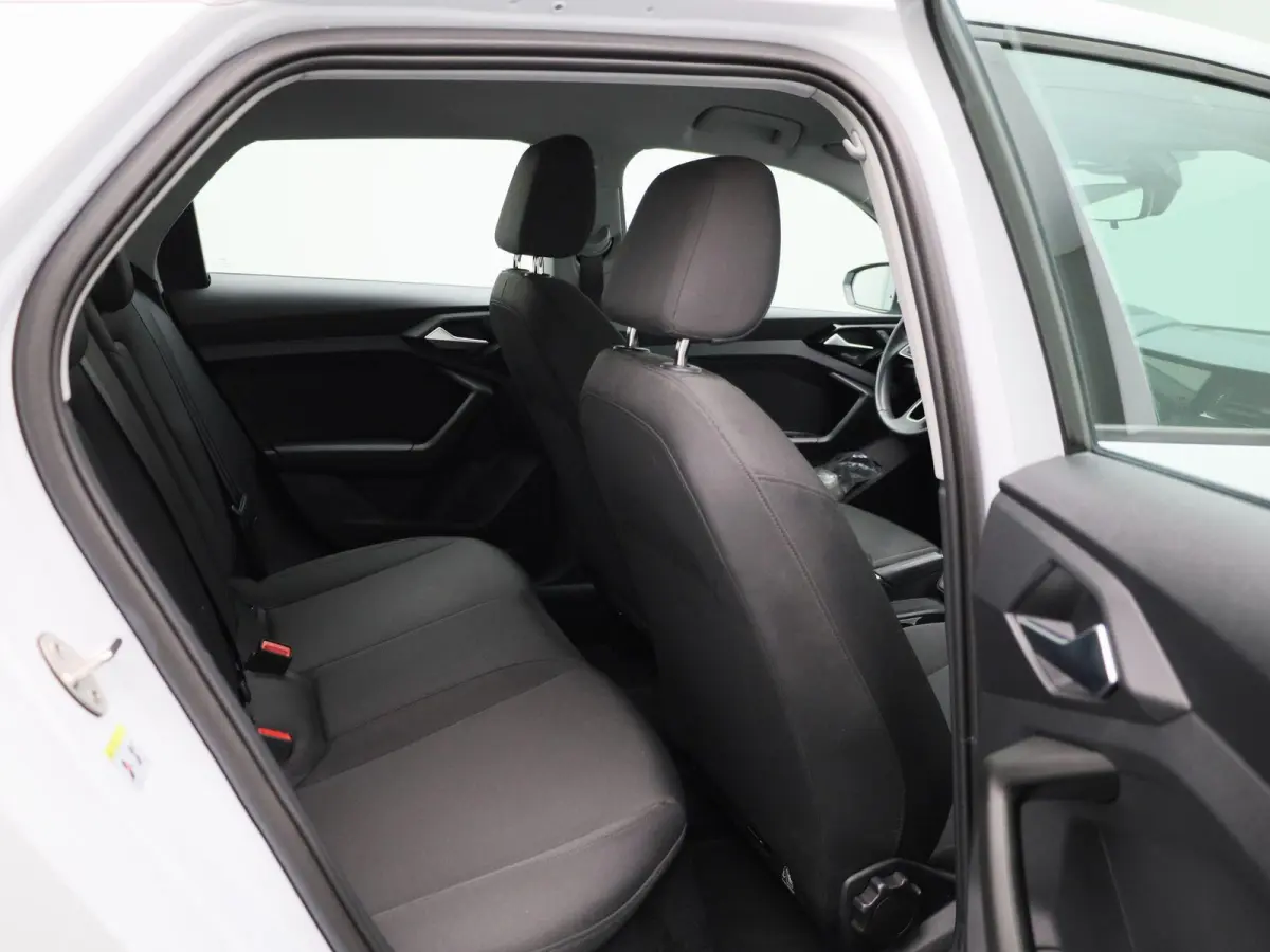 1.0 25 TFSI 70kW Attraction | NAVIGATIESYSTEEM | CRUISE CONTROL | 12 MAANDEN BOVAG GARANTIE |
