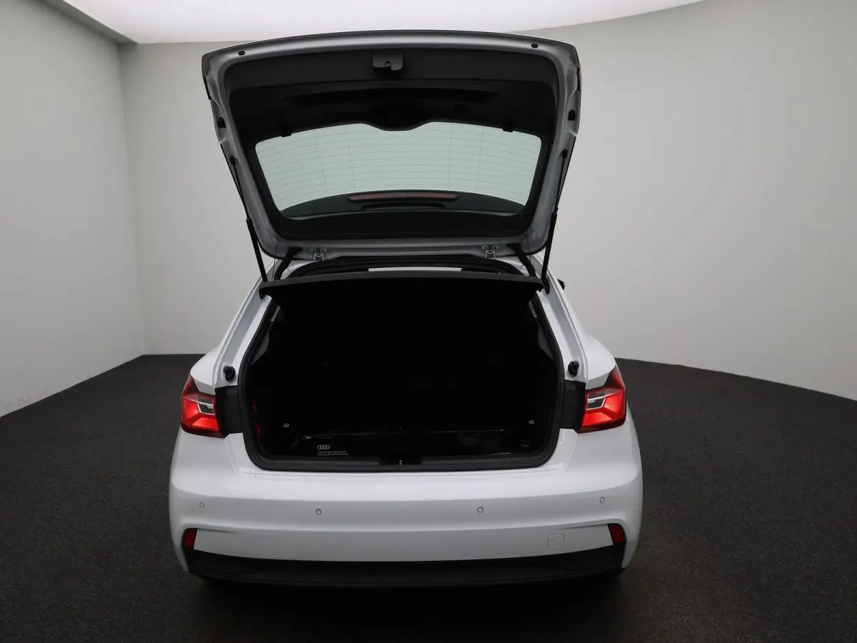 1.0 25 TFSI 70kW Attraction | NAVIGATIESYSTEEM | CRUISE CONTROL | 12 MAANDEN BOVAG GARANTIE |