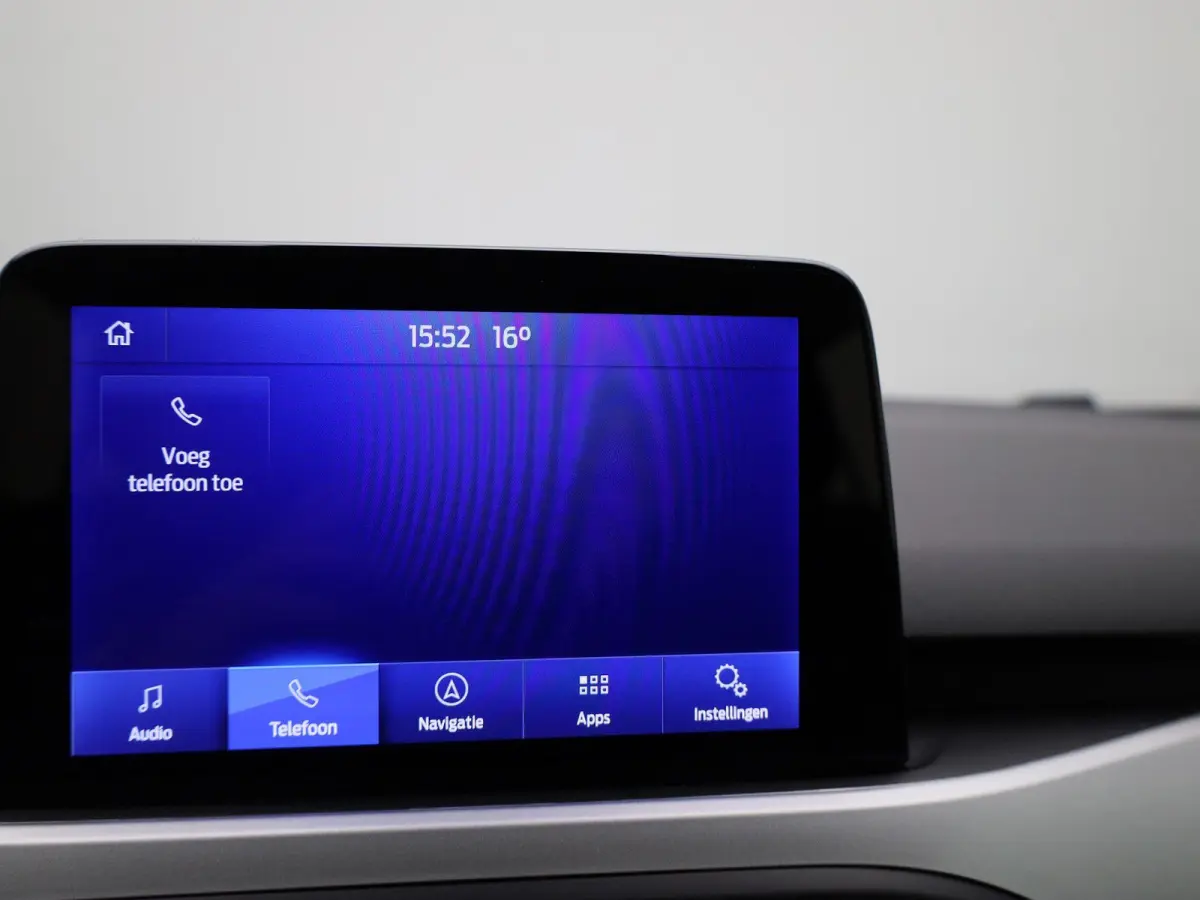 1.0 EcoBoost Hybrid Trend Edition Business | APPLE/ANDROID CARPLAY| STOELVERWARMING | LED KOPLAMPEN | 12 MAANDEN BOVAG GARANTIE |