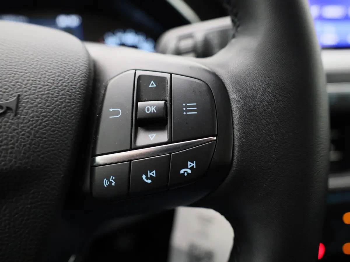 1.0 EcoBoost Hybrid Trend Edition Business | APPLE/ANDROID CARPLAY| STOELVERWARMING | LED KOPLAMPEN | 12 MAANDEN BOVAG GARANTIE |