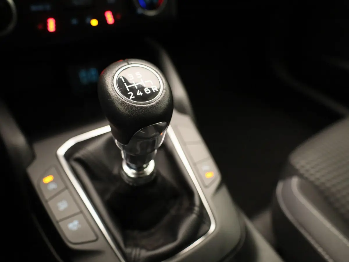 1.0 EcoBoost Hybrid Trend Edition Business | APPLE/ANDROID CARPLAY| STOELVERWARMING | LED KOPLAMPEN | 12 MAANDEN BOVAG GARANTIE |