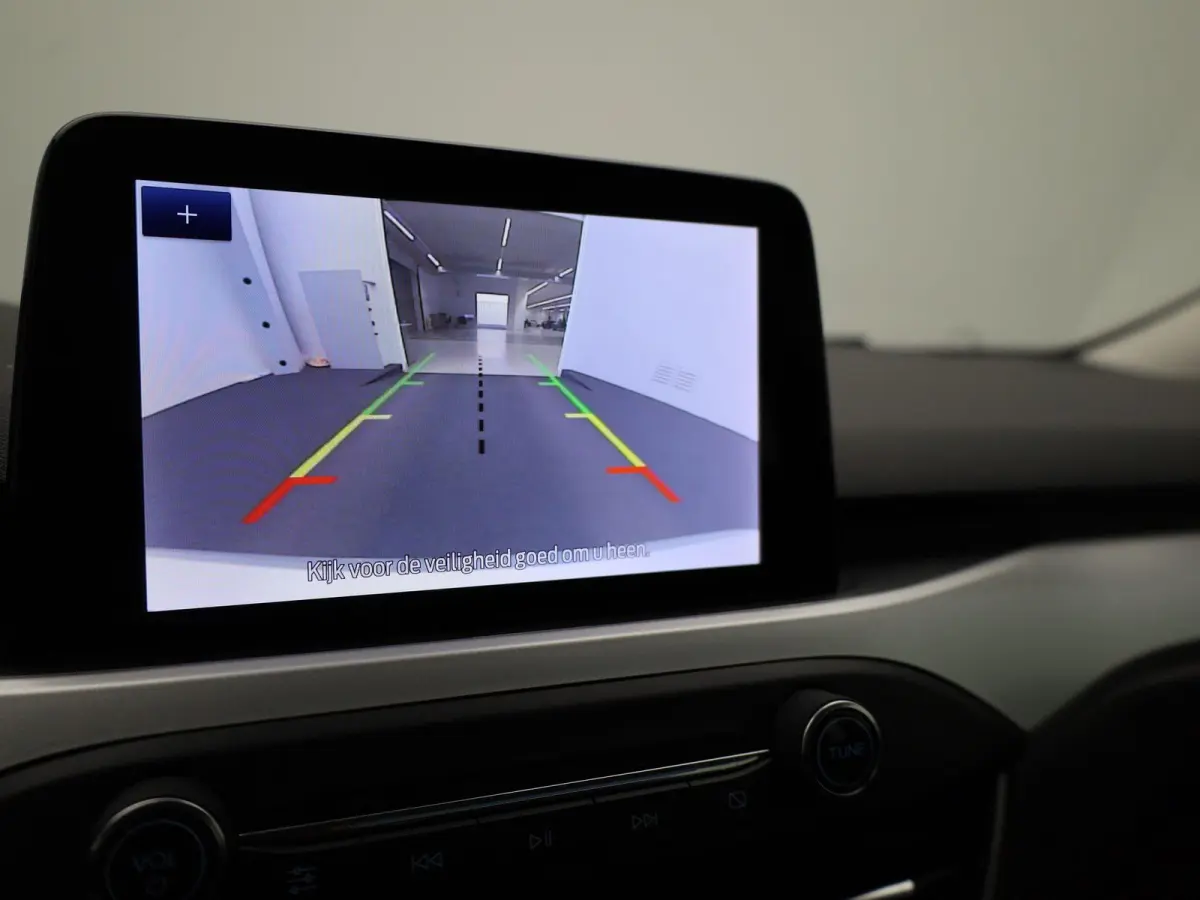 1.0 EcoBoost Hybrid Trend Edition Business | APPLE/ANDROID CARPLAY| STOELVERWARMING | LED KOPLAMPEN | 12 MAANDEN BOVAG GARANTIE |