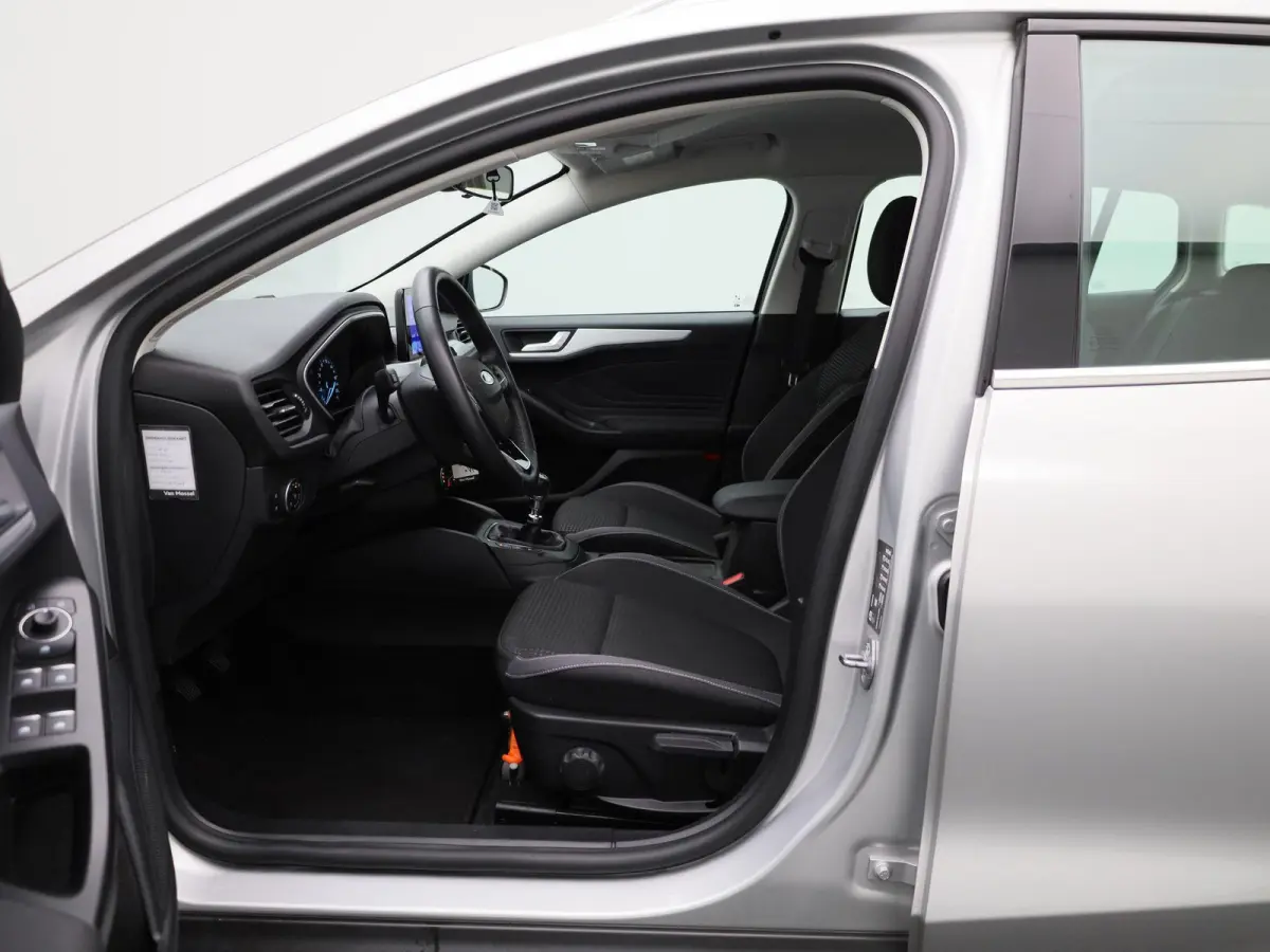 1.0 EcoBoost Hybrid Trend Edition Business | APPLE/ANDROID CARPLAY| STOELVERWARMING | LED KOPLAMPEN | 12 MAANDEN BOVAG GARANTIE |