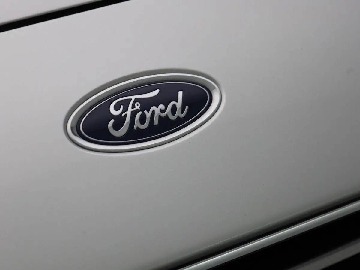 1.0 EcoBoost Hybrid Trend Edition Business | APPLE/ANDROID CARPLAY| STOELVERWARMING | LED KOPLAMPEN | 12 MAANDEN BOVAG GARANTIE |
