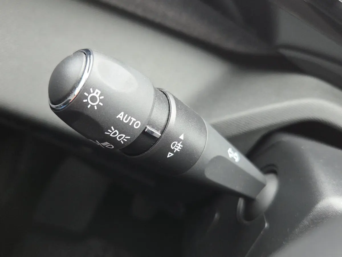 1.2 PureTech Allure 360* Camera | LED | Errgonomische stoel | Keyless | Adaptive Cruise control | Full map navigatie | Carplay/android auto |