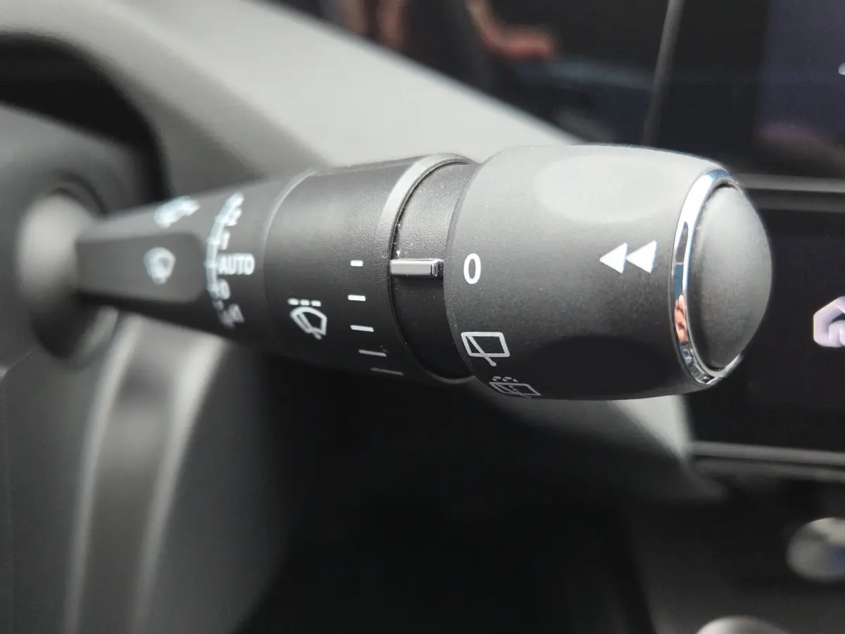 1.2 PureTech Allure 360* Camera | LED | Errgonomische stoel | Keyless | Adaptive Cruise control | Full map navigatie | Carplay/android auto |