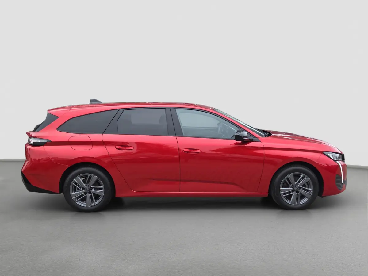 1.2 PureTech Allure 360* Camera | LED | Errgonomische stoel | Keyless | Adaptive Cruise control | Full map navigatie | Carplay/android auto |