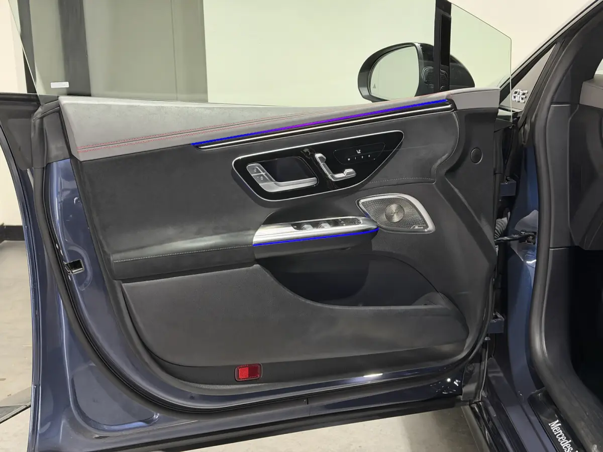 300 Sport Edition 89 kWh | Burmester premium audio | Panorama dak | AMG styling |