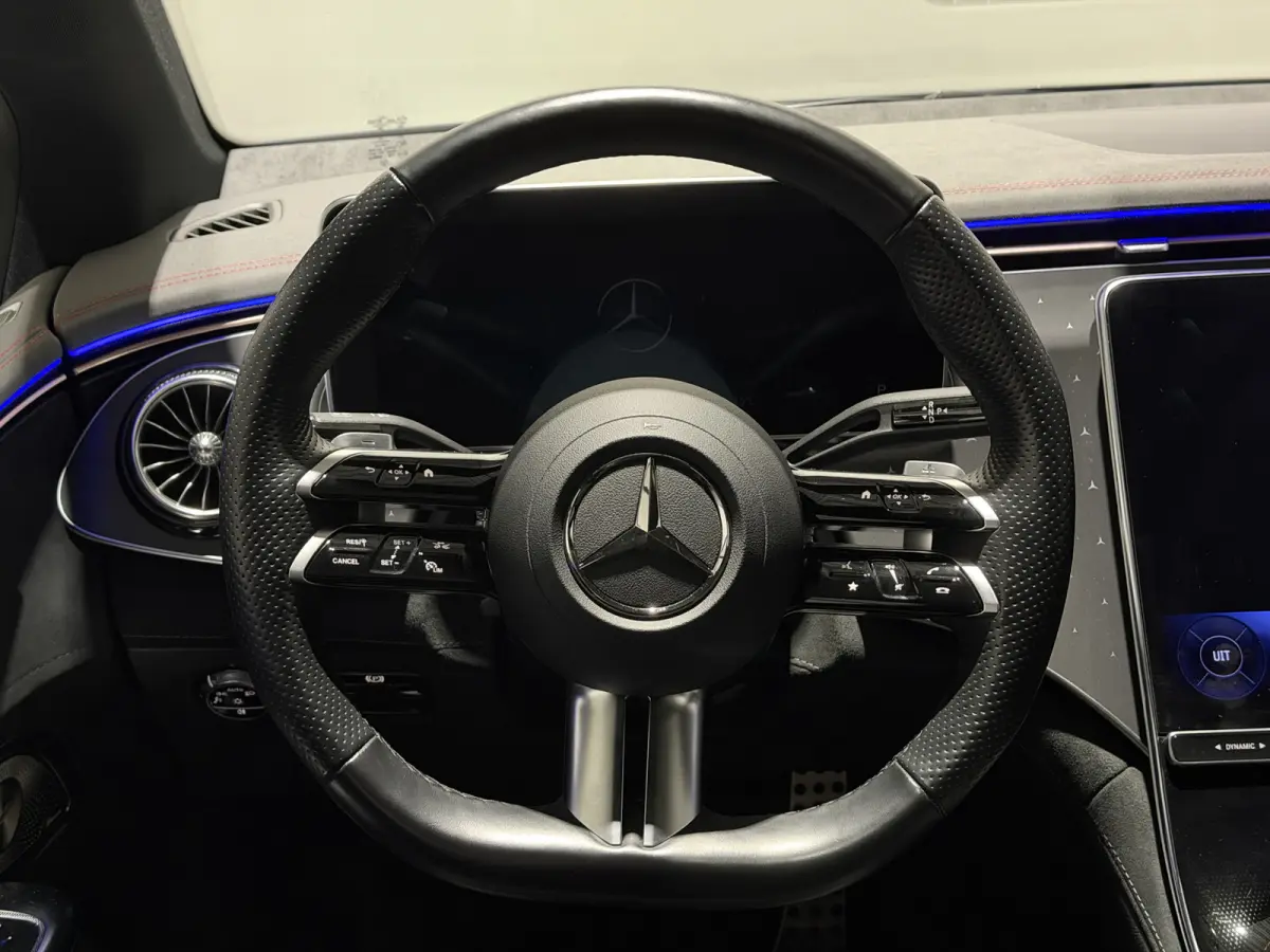 300 Sport Edition 89 kWh | Burmester premium audio | Panorama dak | AMG styling |