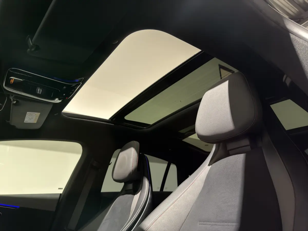 300 Sport Edition 89 kWh | Burmester premium audio | Panorama dak | AMG styling |
