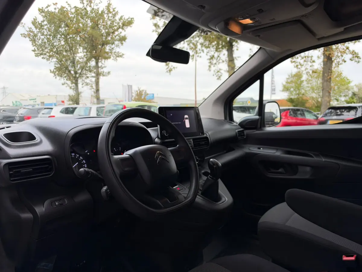 1.5 BlueHDI Club XL | Apple Carplay | Navi | Cruise | Airco |