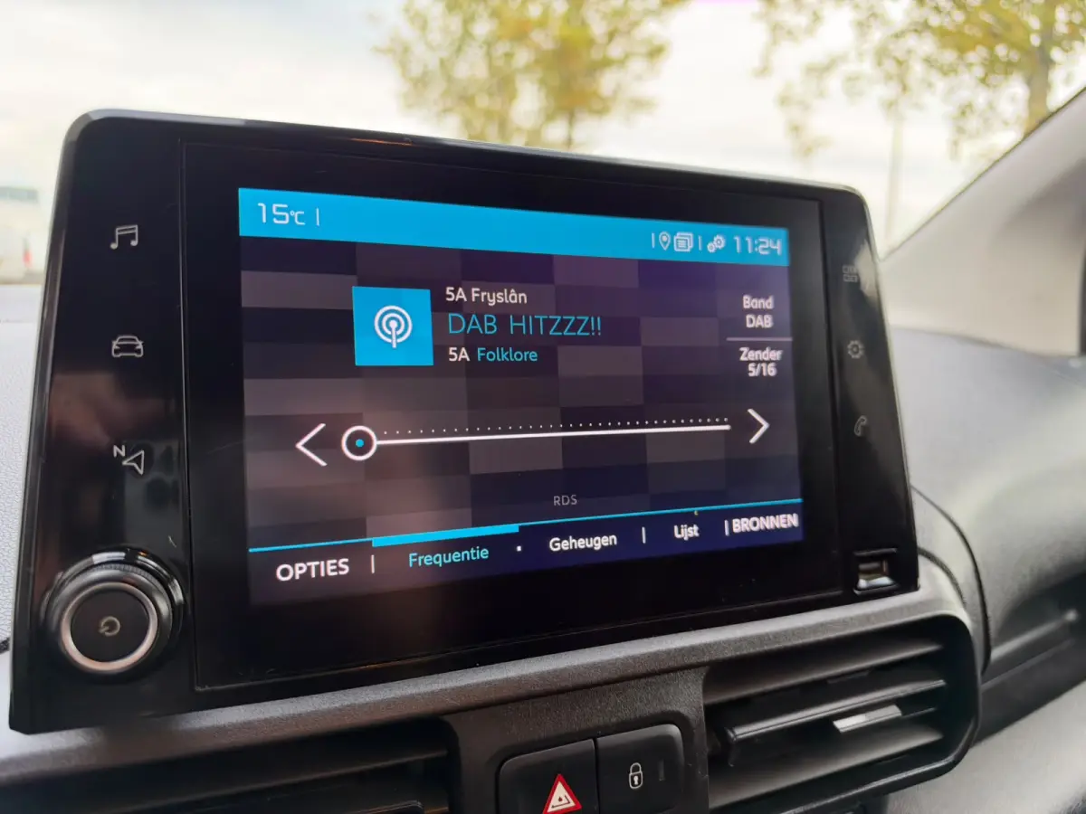 1.5 BlueHDI Club XL | Apple Carplay | Navi | Cruise | Airco |