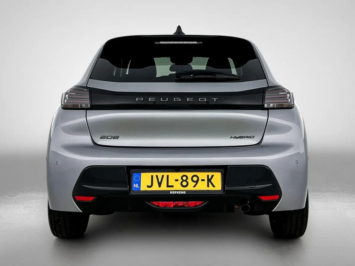 1.2 Hybrid 110pk Allure Automaat | Tot 8 Jaar Garantie | Navigatie | Camera Voor + Achter | Climate Control | Adaptieve Cruise Control | Dodehoekdetectie | 16"LMV | LED |