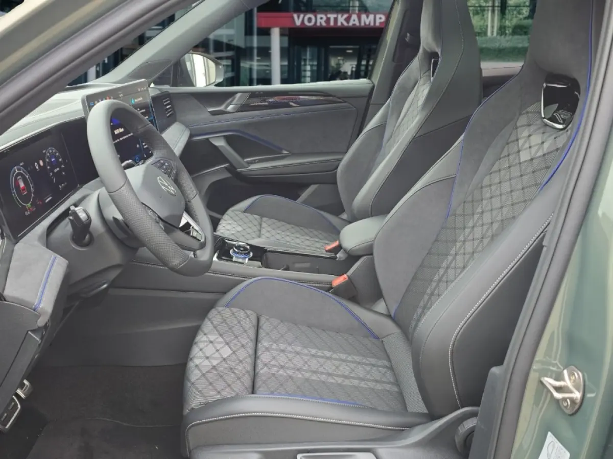 1.5 TSI eHYBRID R-LINE PANO-DAK/TREKHAAK/CAMERA/E-KLEP/ACC/STOEL+STUURVERW