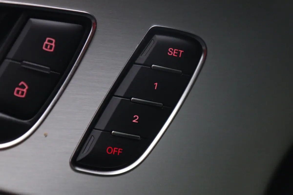 1.8 TFSI S EDITION NAP/CARPLAY/KEYLESS/MEM/BOSE/VOL