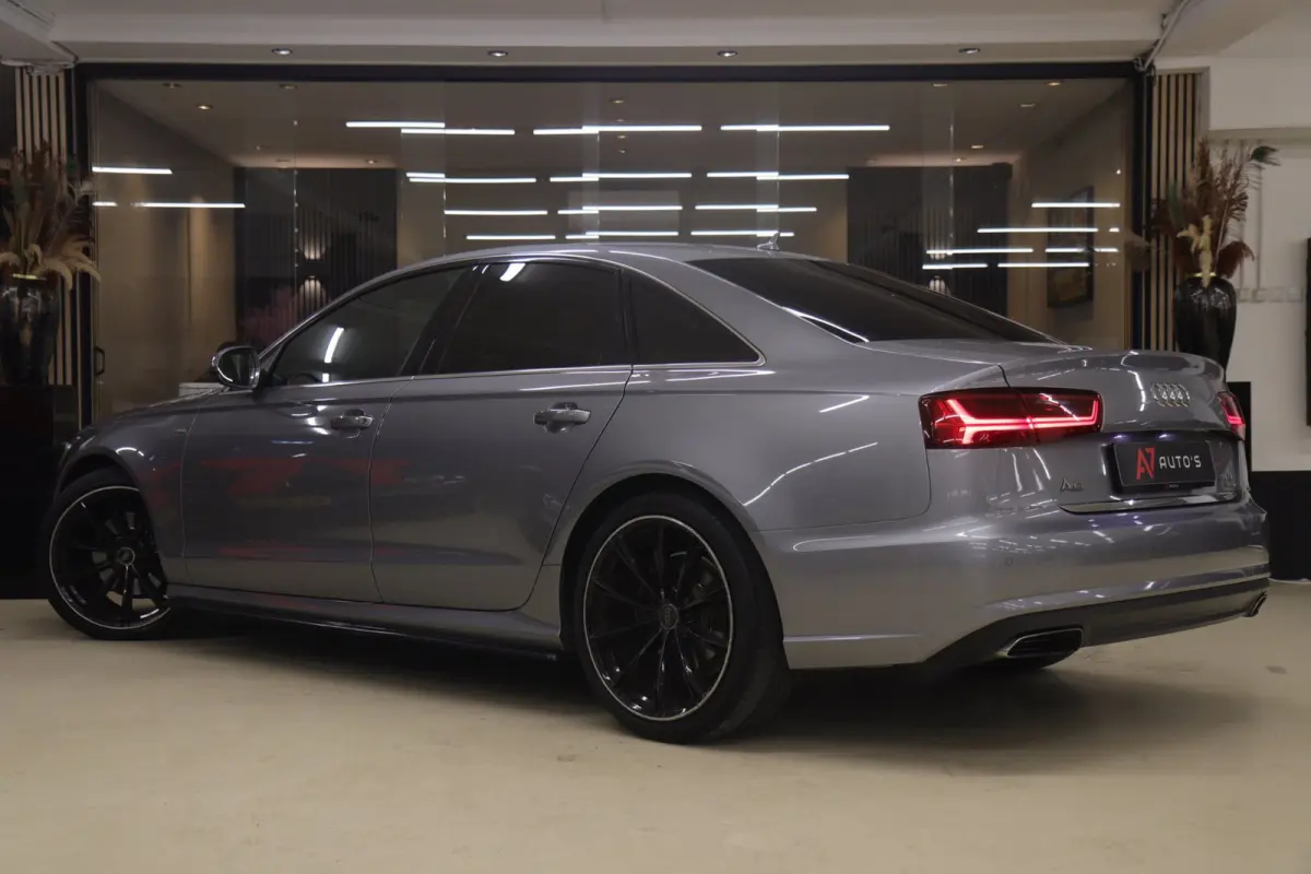 1.8 TFSI S EDITION NAP/CARPLAY/KEYLESS/MEM/BOSE/VOL