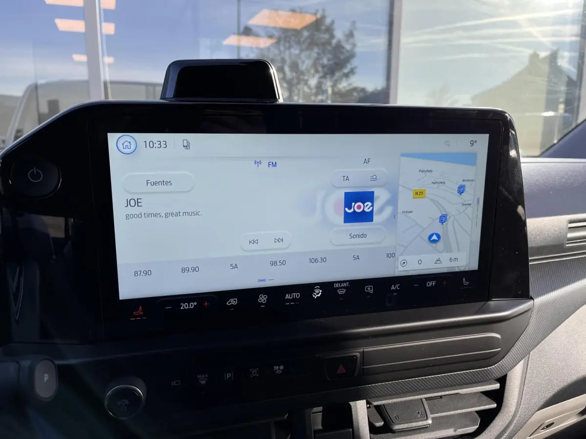 340 L2H1 Limited 71 kWh 218PK Stoel/Stoel 2300KG Trekgewicht Adaptieve Cruise 360 Camera Navi Stoelverwarming Dubbele Armsteun Carplay Blind-Spot 17" Velgen *Nieuw*