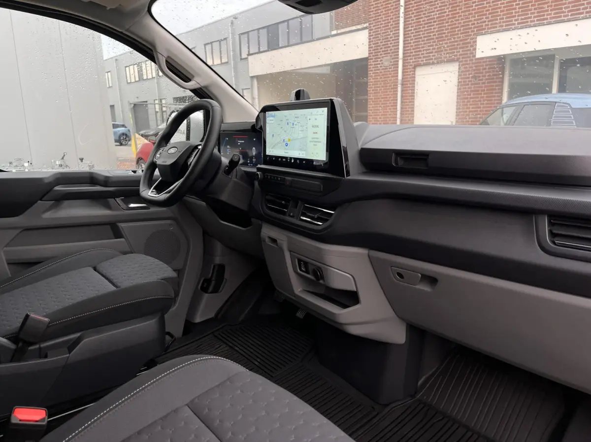 340 L2H1 Limited 71 kWh 218PK Stoel/Stoel 2300KG Trekgewicht Adaptieve Cruise 360 Camera Navi Stoelverwarming Dubbele Armsteun Carplay Blind-Spot 17" Velgen *Nieuw*