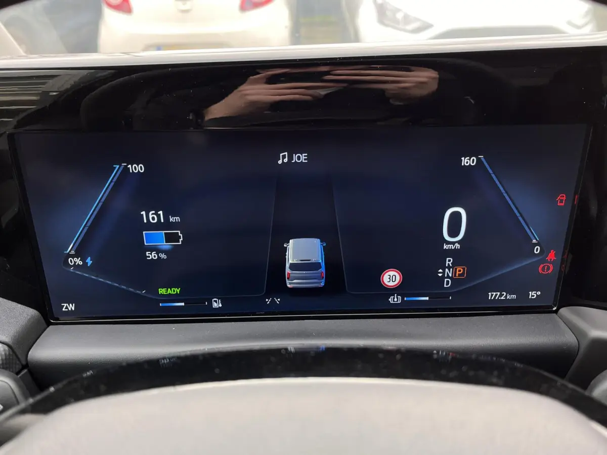 340 L2H1 Limited 71 kWh 218PK Stoel/Stoel 2300KG Trekgewicht Adaptieve Cruise 360 Camera Navi Stoelverwarming Dubbele Armsteun Carplay Blind-Spot 17" Velgen *Nieuw*