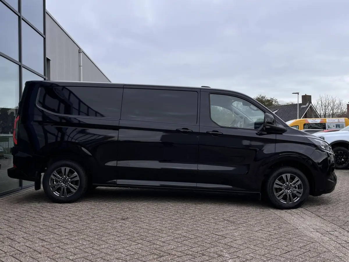 340 L2H1 Limited 71 kWh 218PK Stoel/Stoel 2300KG Trekgewicht Adaptieve Cruise 360 Camera Navi Stoelverwarming Dubbele Armsteun Carplay Blind-Spot 17" Velgen *Nieuw*