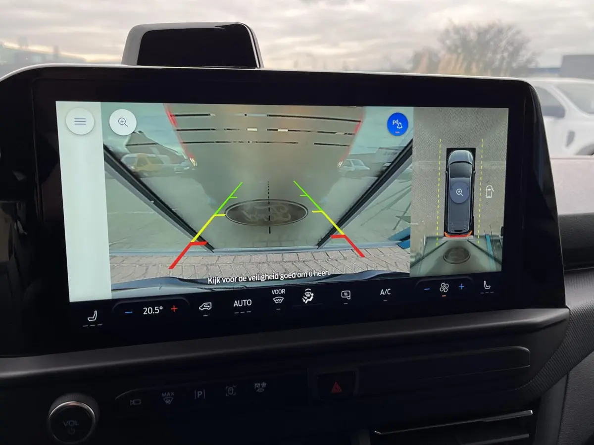 340 L2H1 Limited 71 kWh 218PK Stoel/Stoel 2300KG Trekgewicht Adaptieve Cruise 360 Camera Navi Stoelverwarming Dubbele Armsteun Carplay Blind-Spot 17" Velgen *Nieuw*