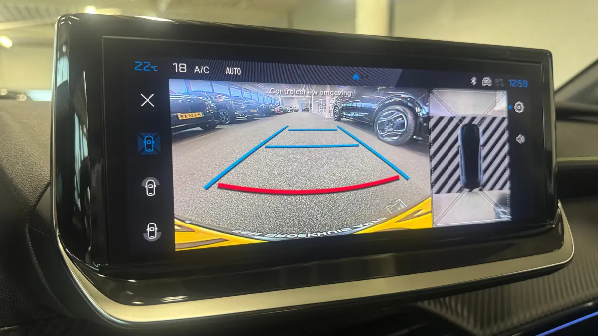 EV 50KWH 136PK GT PACK AUTOMAAT SOH 100% / NAVI / LEDER / CLIMA / PDC / 17" LMV / CAMERA / ALCANTARA / PANO. DAK / KEYLESS / I-COCKPIT / FULL-LED / NIEUWSTAAT !!