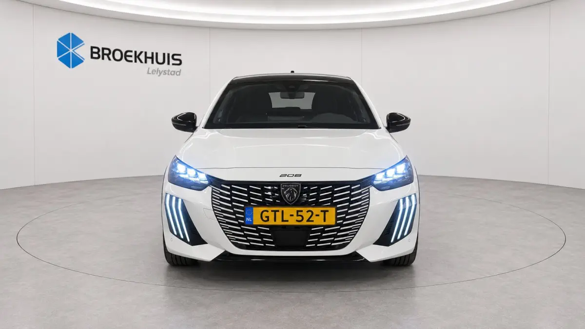 EV 50KWH 136PK GT PACK AUTOMAAT / NAVI / LEDER / CLIMA / PDC / 17" LMV / CAMERA / ALCANTARA / PANO. DAK / KEYLESS / I-COCKPIT / FULL-LED / NIEUWSTAAT !!